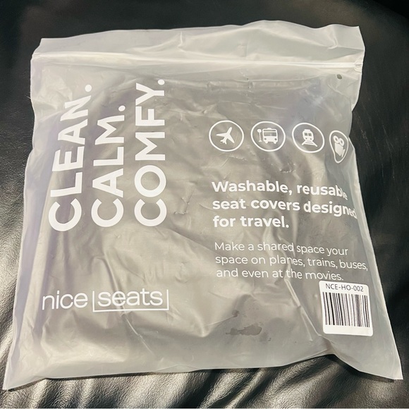 Airplane Black Seat Cover - Picture 6 of 8